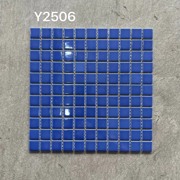 Glazed porcelain mosaic, 25 x 25 mm, selection 113