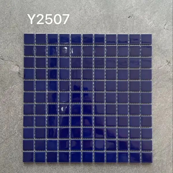 Glazed porcelain mosaic, 25 x 25 mm, selection 125