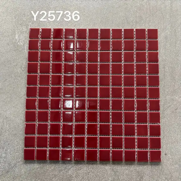 Glazed porcelain mosaic, 25 x 25 mm, selection 150